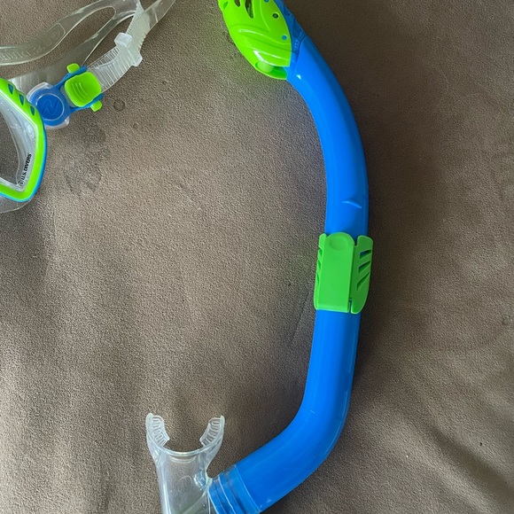 U.S. Divers Snorkel and Mask Set Youth - Picture 4 of 6